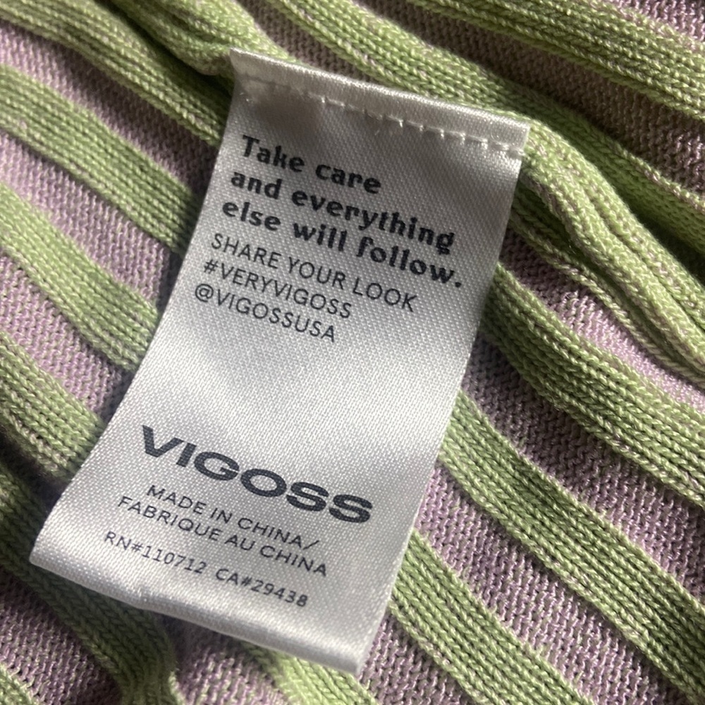 Vigoss Jeans Colorblock Ribbed Crop Sweater - Picture 8 of 9